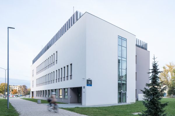 Collegium Humanum - side view